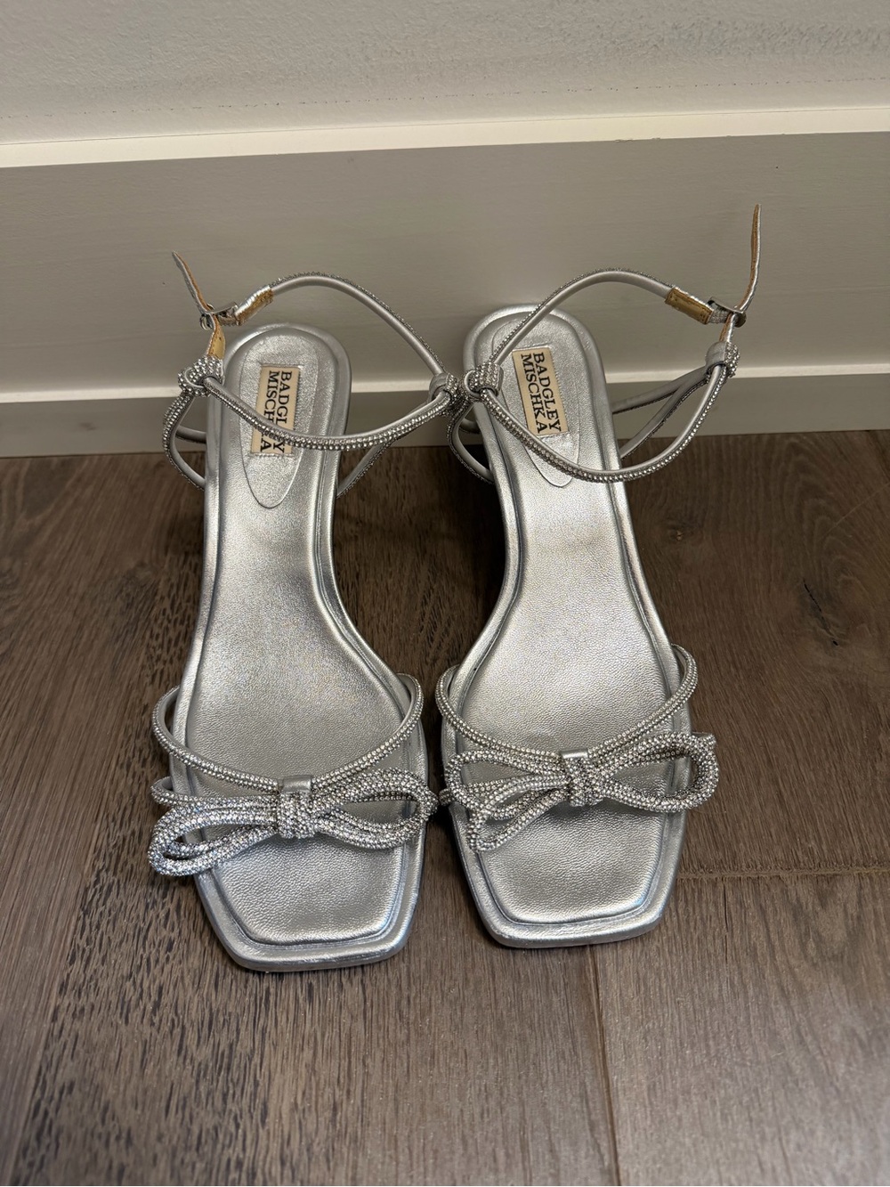 Badgley Mischka Silver Bow Strappy Evening Heels